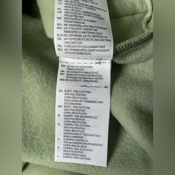 NWT Adidas Men’s Small Green Hoodie with Kangaroo Pocket - Picture 6 of 7